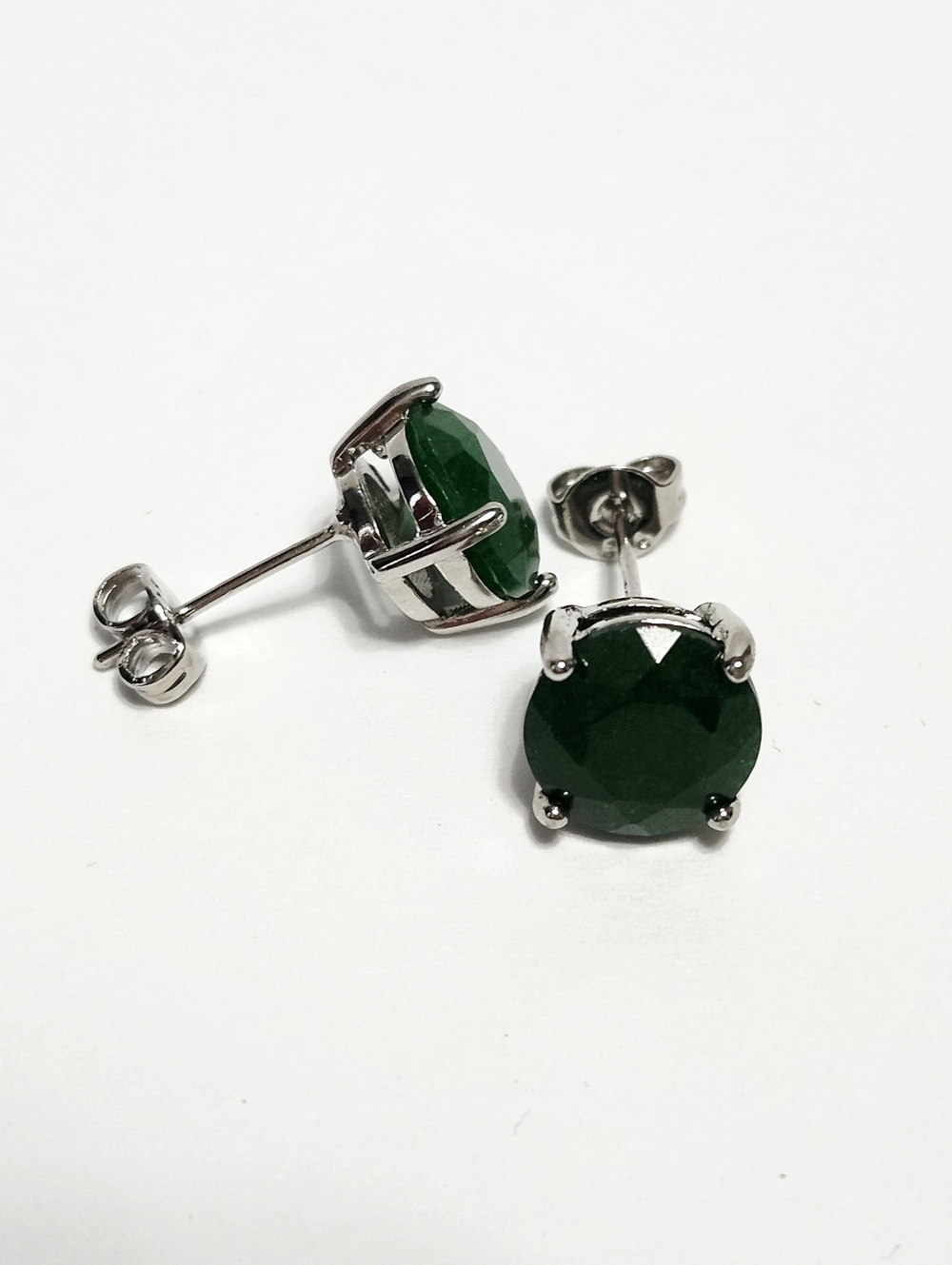 4.00ct Emerald Solitaire Sterling Silver Stud Earrings NEW - Picture 3 of 13